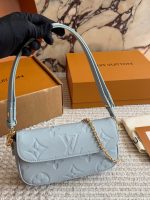 LOUIS VUITTON lv ivy bag size : 22*12cm - Image 8