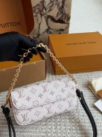 LOUIS VUITTON lv ivy bag size : 22*12cm - Image 8
