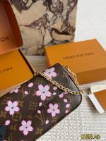 LOUIS VUITTON lv ivy  crossbody size ：22*12cm - Image 8