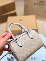 Coach mini Rowan boston bag size : 17 x 15cm - Image 8
