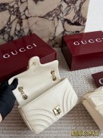 GUCCI marmont bag size : 26*15cm , 22*13cm - Image 9