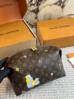 LOUIS VUITTON lv vanity Toiletry Bag size : 28*16cm - Image 9