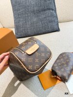LOUIS VUITTON lv vanity Toiletry  Bag size : 25.5x17x9cm - Image 7