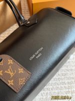LOUIS VUITTON LV Speedy Cargo Vibe size : 28 x 17cm - Image 7