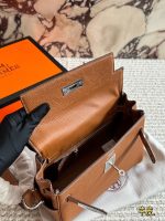 Hermes kelly bag size : 24 x 18cm - Image 9