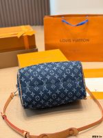 LOUIS VUITTON LV speedy30 cm denim - Image 8
