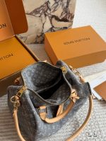 LOUIS VUITTON LV speedy30 cm black denim - Image 9