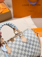LOUIS VUITTON LV speedy30 cm white - Image 7