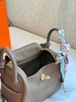 Hermes lindy mini  bag size : 19cm - Image 10