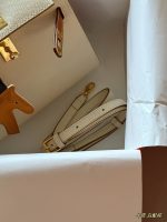 Hermes kelly bag size ：19*12.5cm - Image 10