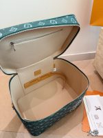 LOUIS VUITTON lv vanity toiletry bag size : 16/24/30 cm - Image 10