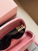 MIUMIU sunglasses - Image 9