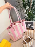 FENDI beach double side tote size : 35×32cm/ 25×22cm - Image 10