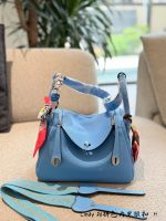 Hermes lindy bag size : 26cm - Image 8