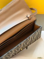 FENDI woc size：21*12cm - Image 9