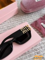 MIUMIU sunglasses pink - Image 10