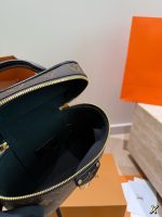 LOUIS VUITTON lv vanity  Bag size : 20cm - Image 7