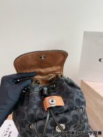 COACH Riya backpack size: 20×25 cm - Image 9