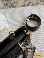 DIOR lady dior joy Patent leather size :  22 cm - Image 10