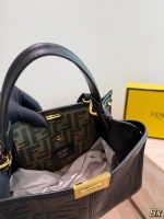 Fendi Peekaboo tote size :30x23cm - Image 10