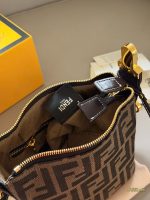 FENDI mini lp vanity  size :  16*10cm - Image 10