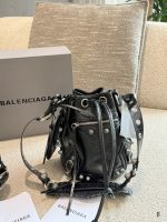 Balenciaga Neo Cagole size : 16cm/ 20cm - Image 4