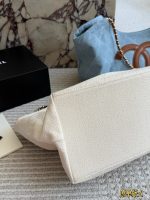 Chanel Coco Beach 26 bag  size : 33 x 28cm - Image 6