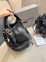 Balenciaga Neo Cagole size : 16cm/ 20cm - Image 8