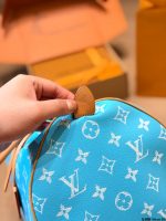 LOUIS VUITTON lv p9 30 cm - Image 5