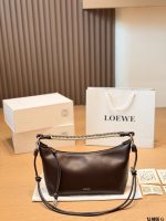 LOEWE mini Cala bag  size : 27X19X10 cm - Image 2