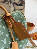 LOUIS VUITTON lv Speedy30 P9 size : 30 cm - Image 2