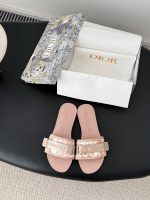 DIOR shoes beach slippers  size : 35-41 - Image 2