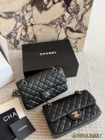 CHANEL CF timeless double flap size : 23cm - Image 5