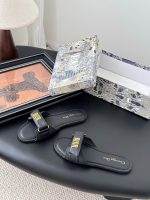 DIOR shoes beach slippers  size : 35-41 - Image 3