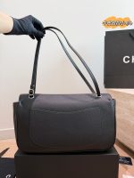 Chanel CF double flap timeless maxi 26bag  size: 32*19cm - Image 4