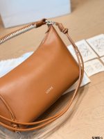 LOEWE mini Cala bag  size : 27X19X10 cm - Image 5