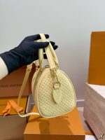 LOUIS VUITTON LV speedy 20 - Image 5
