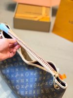 LOUIS VUITTON  LV Carryall medium  size : 35cm - Image 6