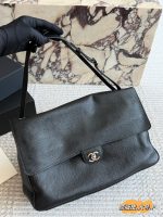 Chanel CF double flap timeless maxi 26bag  size: 38.5 X 25CM