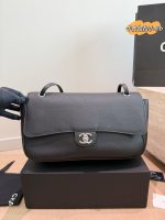 Chanel CF double flap timeless maxi 26bag  size: 32*19cm - Image 8