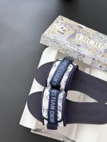 DIOR shoes beach slippers  size : 35-41 - Image 9