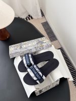DIOR shoes beach slippers  size : 35-41 - Image 10
