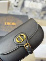 DIOR Bobby saddle bag size : 22 x12cm - Image 3