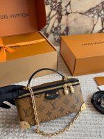 LOUIS VUITTON lv Vanity Pouch Trunk size: 24*11 cm