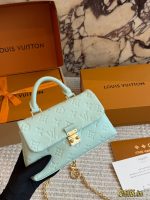 LOUIS VUITTON lv  Nano Madeleine