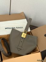 LOUIS VUITTON LV all in bucket Low Key size : 18*16cm - Image 3