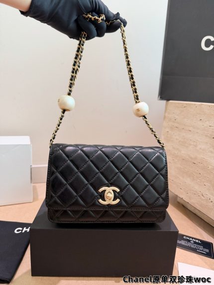 CHANEL CF WOC timeless double flap size : 19X13 cm