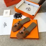 Hermes slippers shoes  size： 35-41 - Image 3