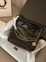 CHANEL 22bag  size: 30cm/ 35 cm - Image 4