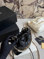 CHANEL 22bag mini   size:20 cm - Image 4